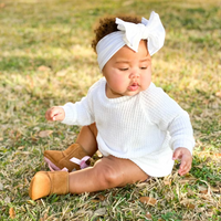 FAB-BOW-LOUS: white